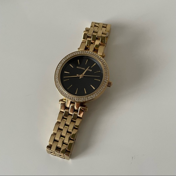 MICHAEL KORS pave two-tone watch (gold) - Picture 2 of 7